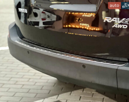 Чорний Тойота РАВ 4, об'ємом двигуна 2.23 л та пробігом 256 тис. км за 15999 $, фото 14 на Automoto.ua