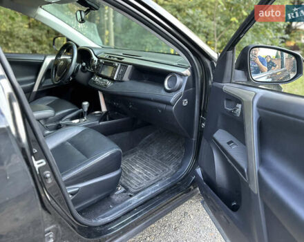 Черный Тойота РАВ 4, объемом двигателя 2.23 л и пробегом 120 тыс. км за 12500 $, фото 7 на Automoto.ua