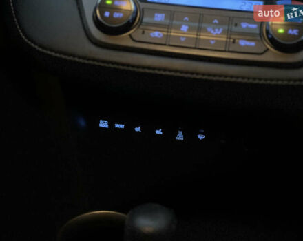 Чорний Тойота РАВ 4, об'ємом двигуна 2.23 л та пробігом 256 тис. км за 15999 $, фото 27 на Automoto.ua