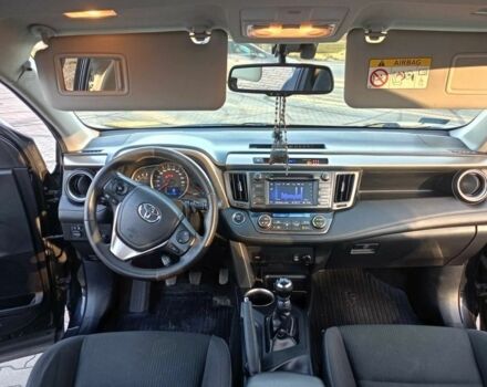 Черный Тойота РАВ 4, объемом двигателя 2 л и пробегом 218 тыс. км за 8400 $, фото 11 на Automoto.ua