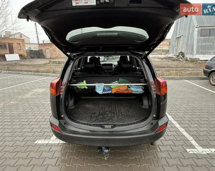 Чорний Тойота РАВ 4, об'ємом двигуна 2.23 л та пробігом 195 тис. км за 17550 $, фото 5 на Automoto.ua