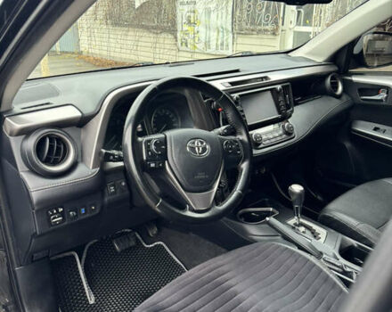 Чорний Тойота РАВ 4, об'ємом двигуна 1.99 л та пробігом 212 тис. км за 16200 $, фото 15 на Automoto.ua