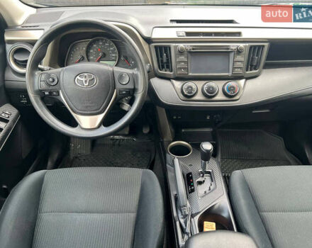 Черный Тойота РАВ 4, объемом двигателя 2.49 л и пробегом 142 тыс. км за 15000 $, фото 9 на Automoto.ua