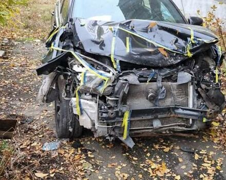 Тойота РАВ 4 2015 у Харкові на Automoto.ua Чорний Тойота РАВ 4, об'ємом двигуна 2.23 л та пробігом 159 тис. км за 10000 $, фото 4 на Automoto.ua