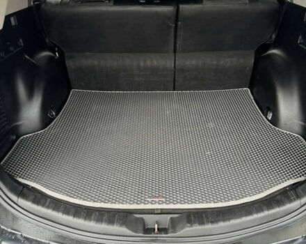 Чорний Тойота РАВ 4, об'ємом двигуна 2 л та пробігом 371 тис. км за 14755 $, фото 16 на Automoto.ua