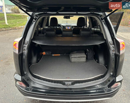 Черный Тойота РАВ 4, объемом двигателя 2 л и пробегом 365 тыс. км за 14500 $, фото 18 на Automoto.ua