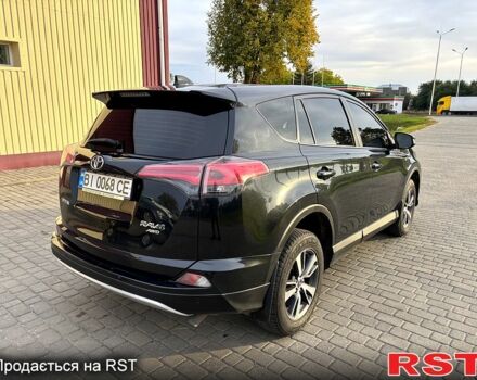 Тойота РАВ 4 2015 у Гадяче на Automoto.ua Чорний Тойота РАВ 4, об'ємом двигуна 2 л та пробігом 210 тис. км за 14300 $, фото 2 на Automoto.ua