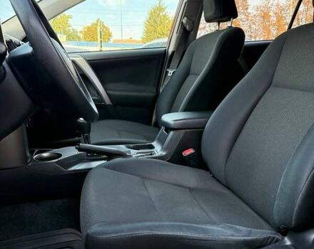 Черный Тойота РАВ 4, объемом двигателя 1.98 л и пробегом 99 тыс. км за 16700 $, фото 10 на Automoto.ua