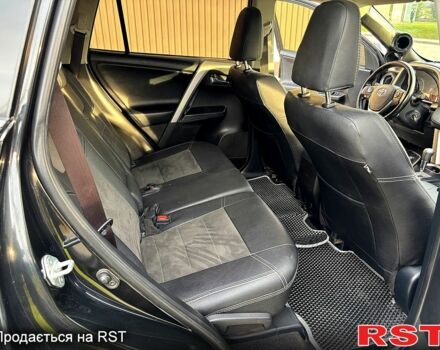 Тойота РАВ 4 2015 у Гадяче на Automoto.ua Чорний Тойота РАВ 4, об'ємом двигуна 2 л та пробігом 210 тис. км за 14300 $, фото 6 на Automoto.ua