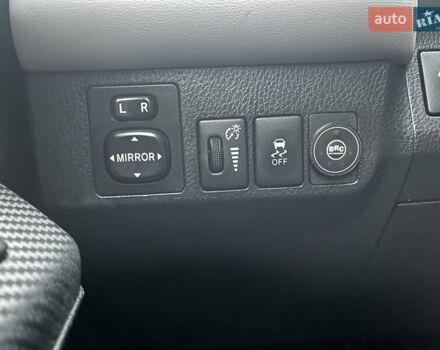 Черный Тойота РАВ 4, объемом двигателя 2.49 л и пробегом 196 тыс. км за 18000 $, фото 7 на Automoto.ua