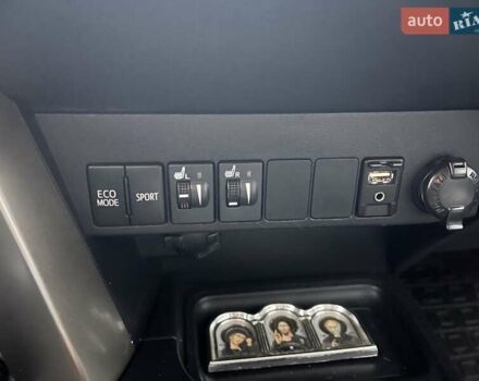 Черный Тойота РАВ 4, объемом двигателя 2.49 л и пробегом 196 тыс. км за 18000 $, фото 8 на Automoto.ua