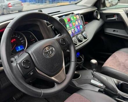 Чорний Тойота РАВ 4, об'ємом двигуна 1.99 л та пробігом 128 тис. км за 19390 $, фото 8 на Automoto.ua