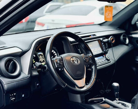 Чорний Тойота РАВ 4, об'ємом двигуна 2.49 л та пробігом 109 тис. км за 22500 $, фото 10 на Automoto.ua