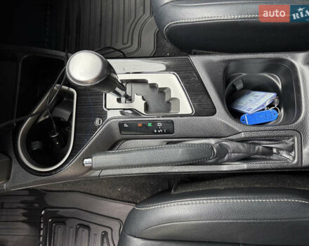 Черный Тойота РАВ 4, объемом двигателя 2.49 л и пробегом 118 тыс. км за 21999 $, фото 20 на Automoto.ua