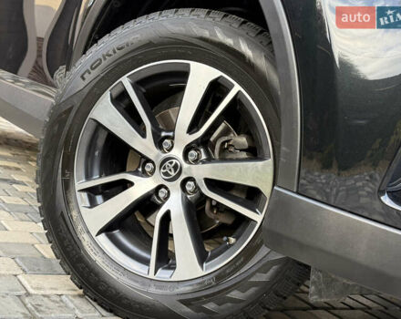 Черный Тойота РАВ 4, объемом двигателя 1.99 л и пробегом 96 тыс. км за 19700 $, фото 4 на Automoto.ua