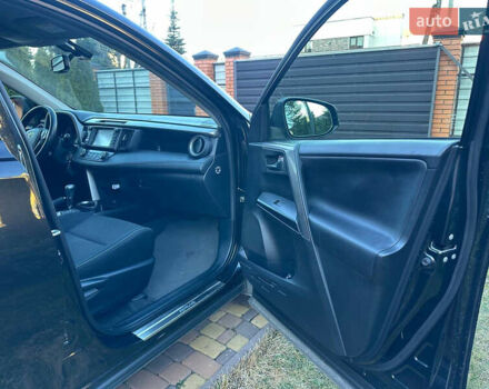 Черный Тойота РАВ 4, объемом двигателя 2.23 л и пробегом 183 тыс. км за 21500 $, фото 9 на Automoto.ua