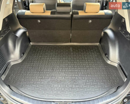 Черный Тойота РАВ 4, объемом двигателя 1.99 л и пробегом 96 тыс. км за 19700 $, фото 38 на Automoto.ua