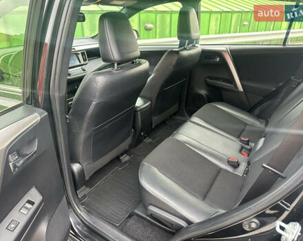 Тойота РАВ 4 2017 в Киеве на Automoto.ua Черный Тойота РАВ 4, объемом двигателя 2.23 л и пробегом 207 тыс. км за 18000 $, фото 20 на Automoto.ua