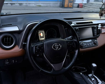 Чорний Тойота РАВ 4, об'ємом двигуна 2.49 л та пробігом 108 тис. км за 24900 $, фото 5 на Automoto.ua