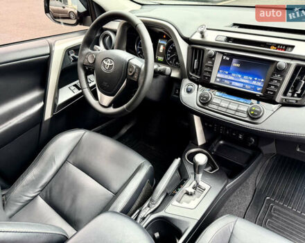 Тойота РАВ 4 2017 в Днепре (Днепропетровске) на Automoto.ua Черный Тойота РАВ 4, объемом двигателя 2.23 л и пробегом 240 тыс. км за 18700 $, фото 59 на Automoto.ua