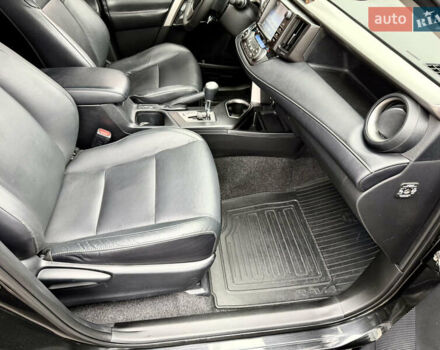 Тойота РАВ 4 2017 в Днепре (Днепропетровске) на Automoto.ua Черный Тойота РАВ 4, объемом двигателя 2.23 л и пробегом 240 тыс. км за 18700 $, фото 55 на Automoto.ua