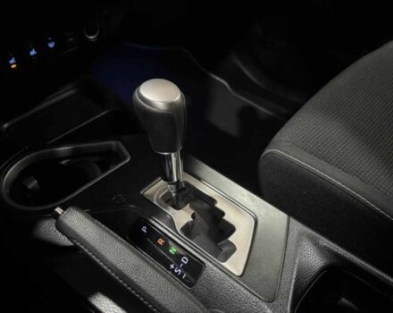 Чорний Тойота РАВ 4, об'ємом двигуна 2.5 л та пробігом 219 тис. км за 22049 $, фото 17 на Automoto.ua