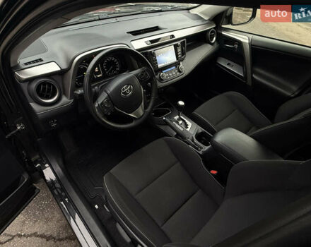 Черный Тойота РАВ 4, объемом двигателя 2.5 л и пробегом 90 тыс. км за 25500 $, фото 18 на Automoto.ua