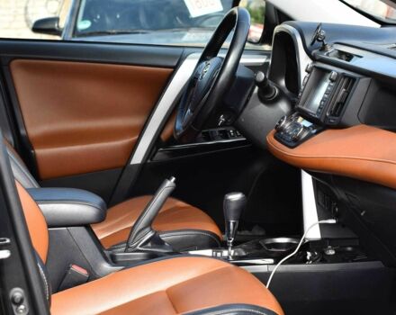 Черный Тойота РАВ 4, объемом двигателя 2.5 л и пробегом 111 тыс. км за 22850 $, фото 12 на Automoto.ua