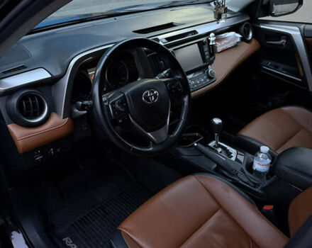 Чорний Тойота РАВ 4, об'ємом двигуна 2.49 л та пробігом 108 тис. км за 24900 $, фото 6 на Automoto.ua