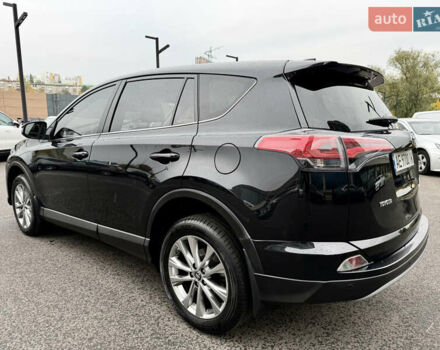 Тойота РАВ 4 2017 в Днепре (Днепропетровске) на Automoto.ua Черный Тойота РАВ 4, объемом двигателя 2.23 л и пробегом 240 тыс. км за 18700 $, фото 7 на Automoto.ua