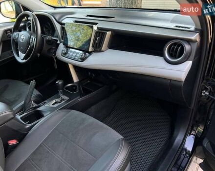 Тойота РАВ 4 2017 в Одессе на Automoto.ua Черный Тойота РАВ 4, объемом двигателя 2.5 л и пробегом 120 тыс. км за 19900 $, фото 17 на Automoto.ua