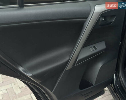 Чорний Тойота РАВ 4, об'ємом двигуна 2.49 л та пробігом 116 тис. км за 19200 $, фото 23 на Automoto.ua