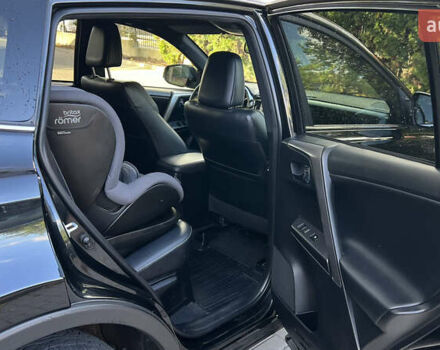 Черный Тойота РАВ 4, объемом двигателя 2.5 л и пробегом 190 тыс. км за 21000 $, фото 16 на Automoto.ua