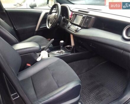 Чорний Тойота РАВ 4, об'ємом двигуна 1.99 л та пробігом 151 тис. км за 20700 $, фото 9 на Automoto.ua