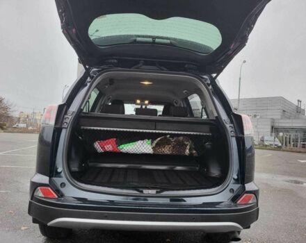 Тойота РАВ 4 2017 в Киеве на Automoto.ua Черный Тойота РАВ 4, объемом двигателя 2.5 л и пробегом 167 тыс. км за 21900 $, фото 16 на Automoto.ua