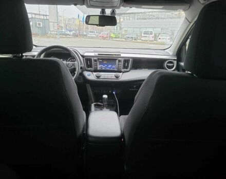 Тойота РАВ 4 2017 в Киеве на Automoto.ua Черный Тойота РАВ 4, объемом двигателя 2.5 л и пробегом 167 тыс. км за 21900 $, фото 9 на Automoto.ua