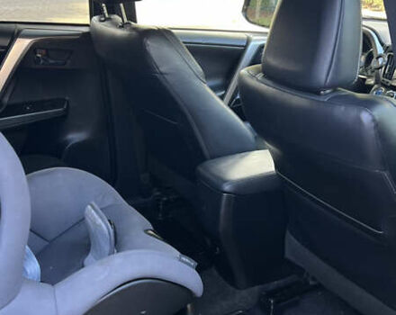 Черный Тойота РАВ 4, объемом двигателя 2.5 л и пробегом 190 тыс. км за 21000 $, фото 17 на Automoto.ua