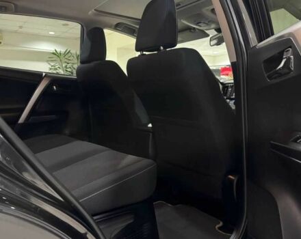 Чорний Тойота РАВ 4, об'ємом двигуна 2.5 л та пробігом 219 тис. км за 22049 $, фото 9 на Automoto.ua