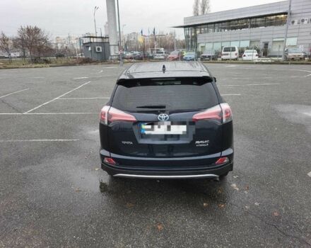 Тойота РАВ 4 2017 в Киеве на Automoto.ua Черный Тойота РАВ 4, объемом двигателя 2.5 л и пробегом 167 тыс. км за 21900 $, фото 12 на Automoto.ua