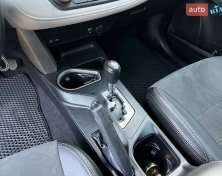 Тойота РАВ 4 2017 в Одессе на Automoto.ua Черный Тойота РАВ 4, объемом двигателя 2.5 л и пробегом 120 тыс. км за 19900 $, фото 20 на Automoto.ua