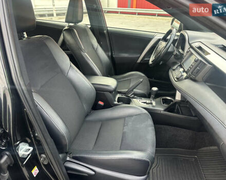 Тойота РАВ 4 2017 в Киеве на Automoto.ua Черный Тойота РАВ 4, объемом двигателя 2.23 л и пробегом 207 тыс. км за 18000 $, фото 28 на Automoto.ua