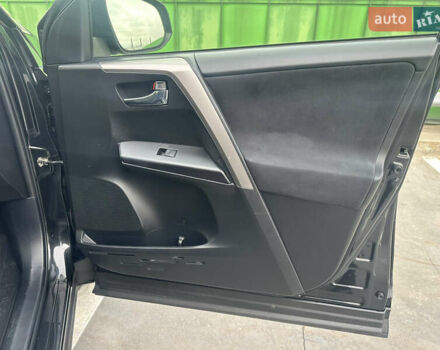 Тойота РАВ 4 2017 в Киеве на Automoto.ua Черный Тойота РАВ 4, объемом двигателя 2.23 л и пробегом 207 тыс. км за 18000 $, фото 26 на Automoto.ua