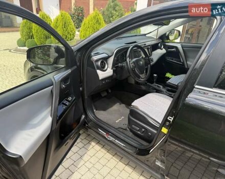Чорний Тойота РАВ 4, об'ємом двигуна 2.49 л та пробігом 115 тис. км за 24000 $, фото 15 на Automoto.ua