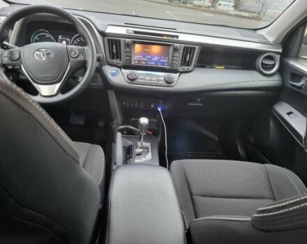 Тойота РАВ 4 2017 в Киеве на Automoto.ua Черный Тойота РАВ 4, объемом двигателя 2.5 л и пробегом 167 тыс. км за 21900 $, фото 6 на Automoto.ua