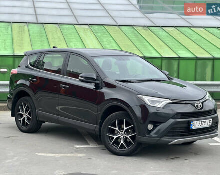 Тойота РАВ 4 2017 в Киеве на Automoto.ua Черный Тойота РАВ 4, объемом двигателя 2.23 л и пробегом 207 тыс. км за 18000 $, фото 2 на Automoto.ua