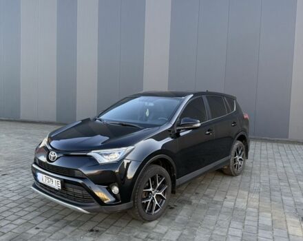 Черный Тойота РАВ 4, объемом двигателя 2.2 л и пробегом 208 тыс. км за 19800 $, фото 1 на Automoto.ua