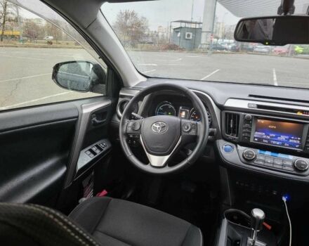 Тойота РАВ 4 2017 в Киеве на Automoto.ua Черный Тойота РАВ 4, объемом двигателя 2.5 л и пробегом 167 тыс. км за 21900 $, фото 5 на Automoto.ua