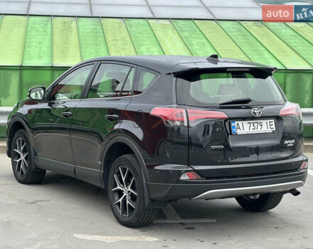 Тойота РАВ 4 2017 в Киеве на Automoto.ua Черный Тойота РАВ 4, объемом двигателя 2.23 л и пробегом 207 тыс. км за 18000 $, фото 9 на Automoto.ua