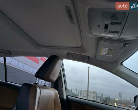 Чорний Тойота РАВ 4, об'ємом двигуна 2.49 л та пробігом 108 тис. км за 24900 $, фото 13 на Automoto.ua