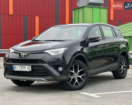 Тойота РАВ 4 2017 в Киеве на Automoto.ua Черный Тойота РАВ 4, объемом двигателя 2.23 л и пробегом 207 тыс. км за 18000 $, фото 7 на Automoto.ua